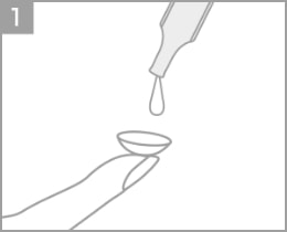 コンタクトレンズの両面を本液の1~2滴でぬらす。